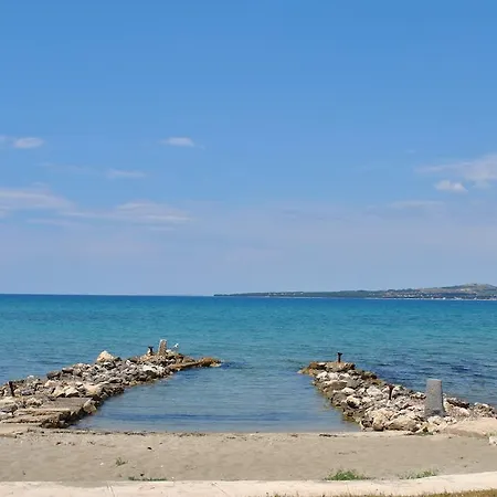 Sunny Punta Apartment *